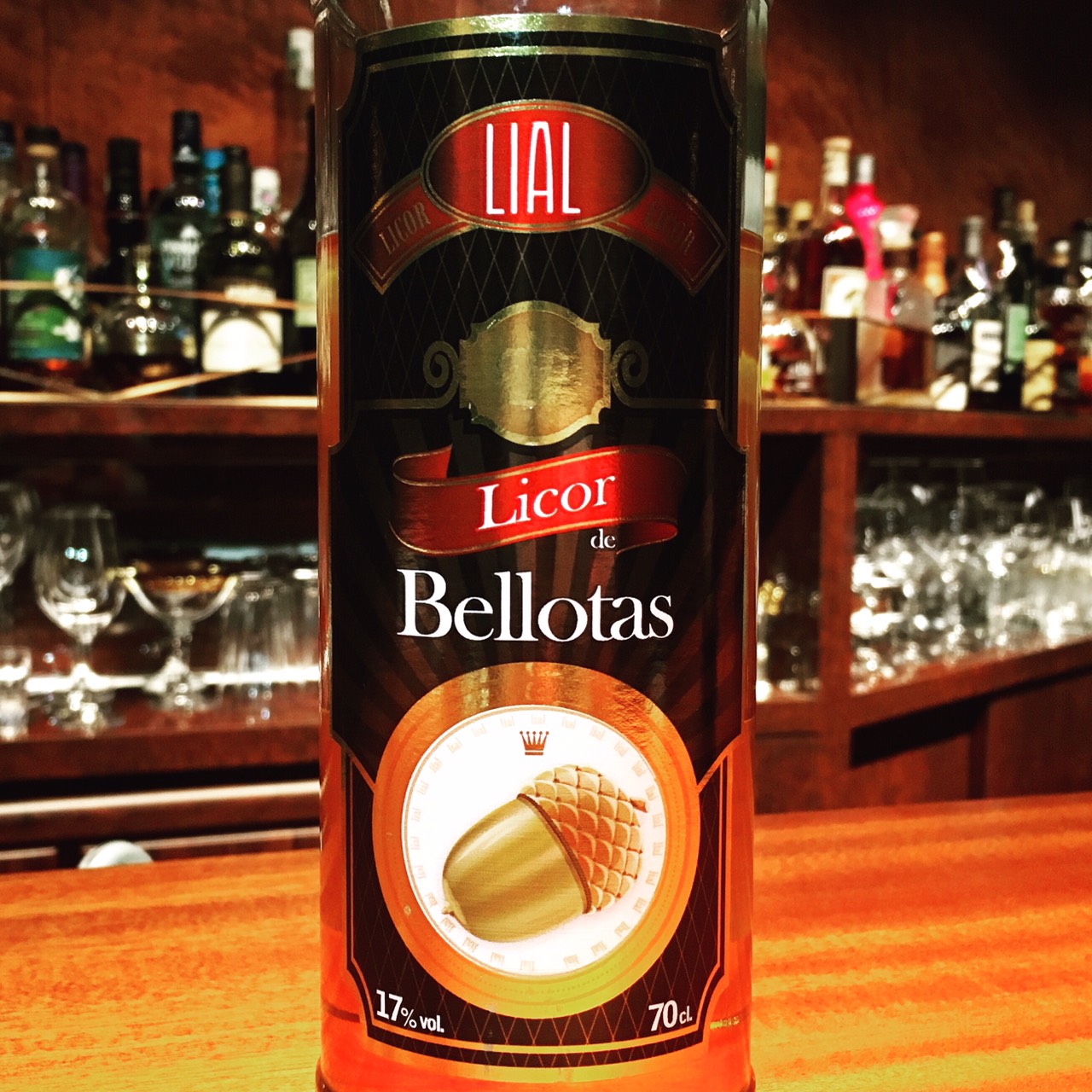 スペイン産どんぐり」を使用したリキュール【リコール デ ベリョータ Liquor de Bellotas】 | BarTetu（バーテツ）